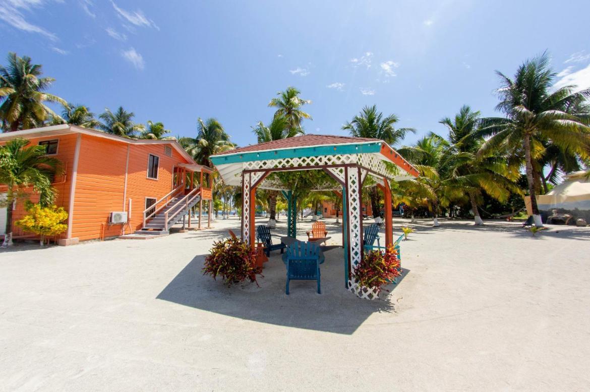 Blue Marlin Beach Resort Dangriga Exterior foto